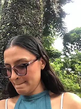 Gia Mazzon online show from 17, 4, 2026