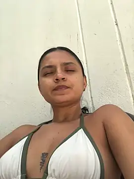 Snapshot of Gia_Mazzon chatting on 22, 5, 2026 Gia Mazzon online show from 22, 5, 2026