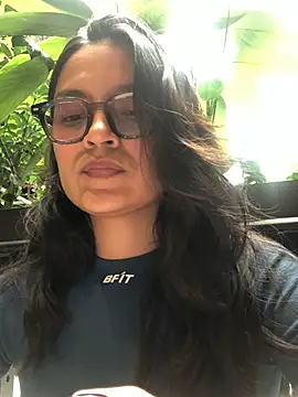 Gia Mazzon online show from 22, 4, 2026