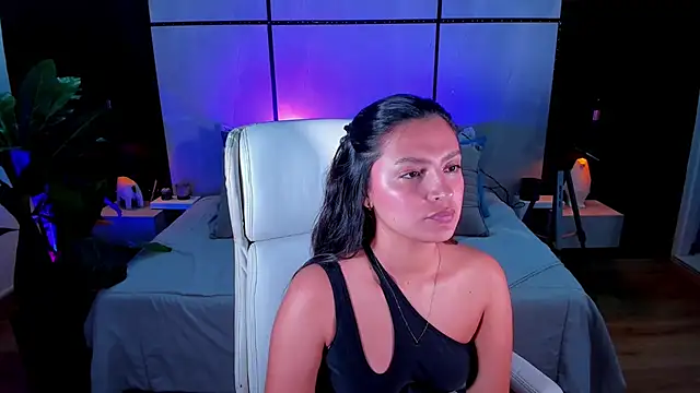 Gia Mazzon online show from 13, 2, 2025