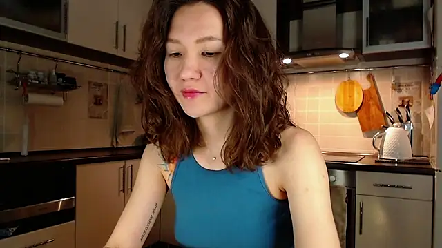 Snapshot of Kelly_Yon chatting on 14, 12, 2024 Kelly Yon online show from 14, 12, 2024