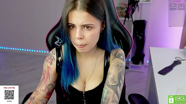 Latex Kitty online show from 13, 1, 2026