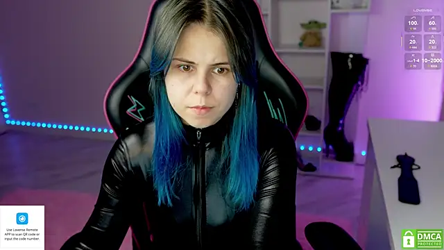 Snapshot of Latex_Kitty chatting on 21, 11, 2025 Latex Kitty online show from 21, 11, 2025