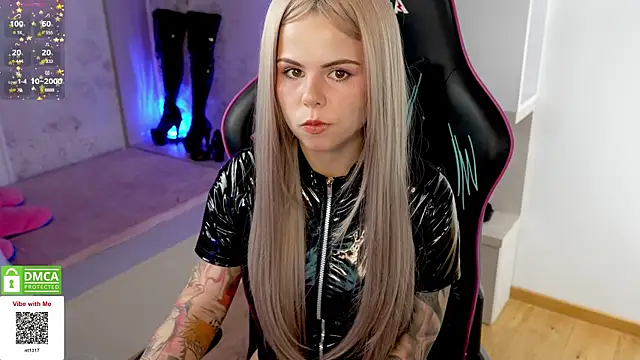 Latex Kitty online show from 26, 2, 2025