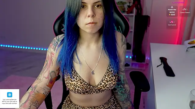 Latex Kitty online show from 25, 2, 2026