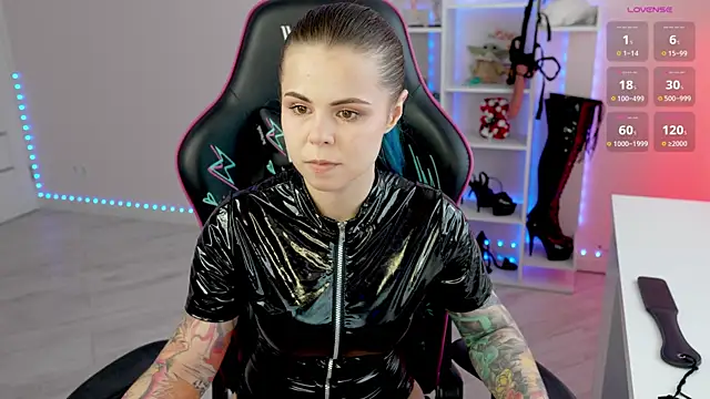 Snapshot of Latex_Kitty chatting on 9, 6, 2026 Latex Kitty online show from 9, 6, 2026