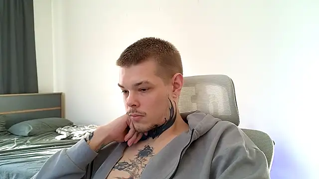 DENIS HERE online show from 5, 6, 2026