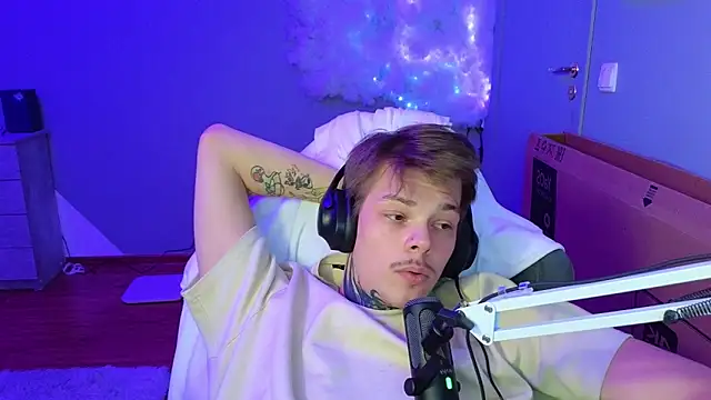 DENIS HERE online show from 7, 1, 2025