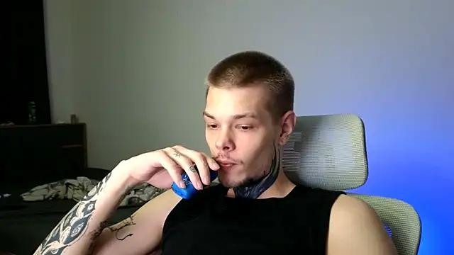 DENIS HERE online show from 4, 6, 2026
