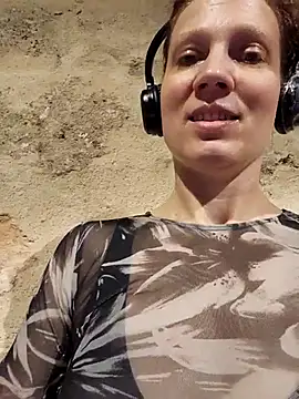 Exhibitionsplit online show from 7, 11, 2025