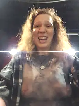 Exhibitionsplit online show from 11, 3, 2026