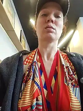 Exhibitionsplit online show from 21, 4, 2026