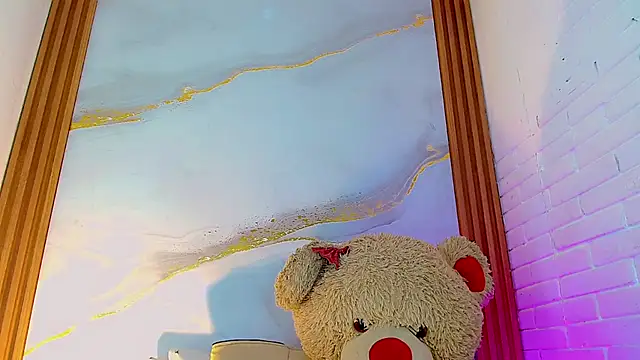 CoralineSweett online show from 5, 12, 2025