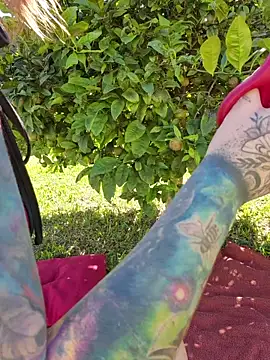 Ahrya  online show from 21, 4, 2026