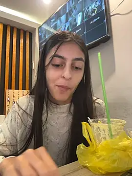 Snapshot of cristel_17 chatting on 23, 5, 2026 cristel 17 online show from 23, 5, 2026