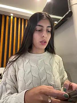 Snapshot of cristel_17 chatting on 22, 6, 2026 cristel 17 online show from 22, 6, 2026