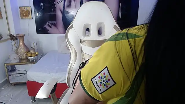 Snapshot of perlasharick_3 chatting on 18, 2, 2025 perlasharick 3 online show from 18, 2, 2025
