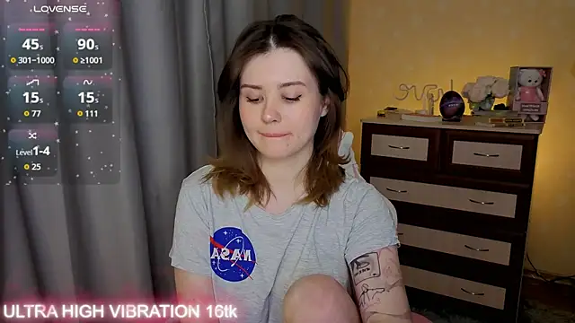 cutie mili online show from 18, 12, 2025