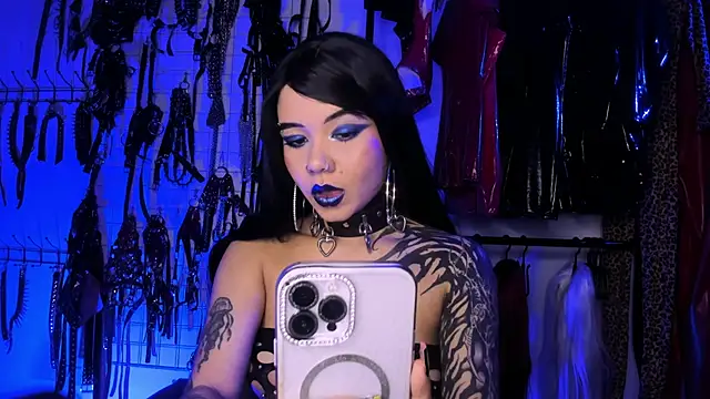 Snapshot of irregular_fetish_ chatting on 16, 9, 2025 irregular fetish online show from 16, 9, 2025