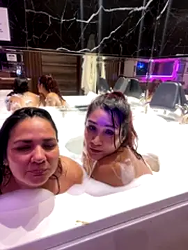 LISA BULLOCK  online show from 28, 11, 2025