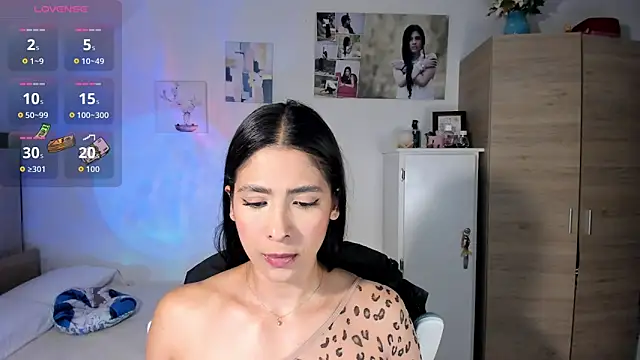 VeronikaOlsen online show from 11, 10, 2025