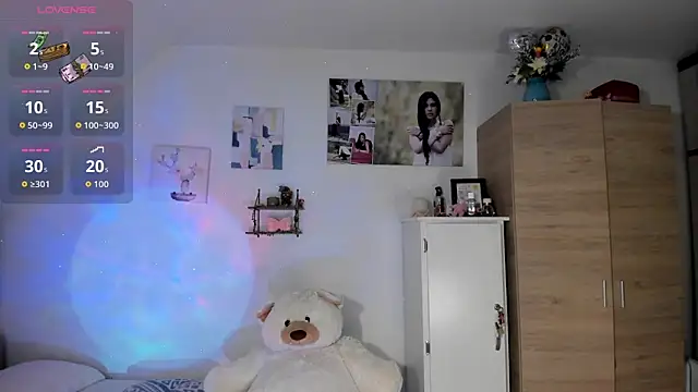 VeronikaOlsen online show from 10, 11, 2025