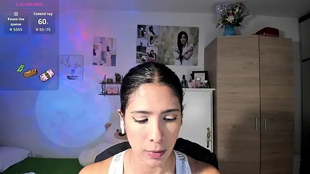 VeronikaOlsen online show from 8, 10, 2025