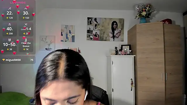 VeronikaOlsen online show from 1, 10, 2025