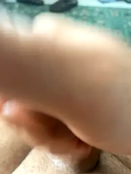 Snapshot of azginnn35 chatting on 2, 11, 2025 azginnn35 online show from 2, 11, 2025