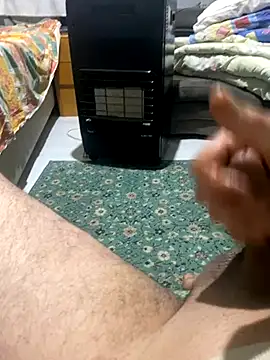 Snapshot of azginnn35 chatting on 28, 10, 2025 azginnn35 online show from 28, 10, 2025