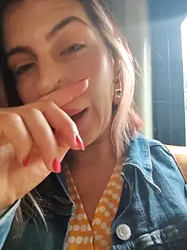 Snapshot of scarlett_moore chatting on 19, 10, 2025 scarlett moore online show from 19, 10, 2025