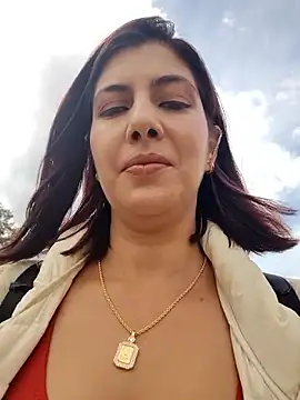 Snapshot of scarlett_moore chatting on 27, 10, 2025 scarlett moore online show from 27, 10, 2025