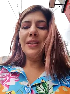 Snapshot of scarlett_moore chatting on 19, 11, 2025 scarlett moore online show from 19, 11, 2025