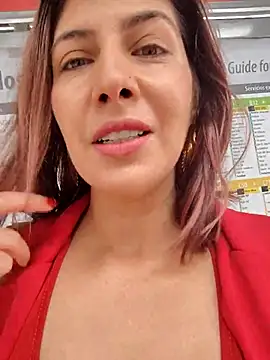 Snapshot of scarlett_moore chatting on 28, 11, 2025 scarlett moore online show from 28, 11, 2025