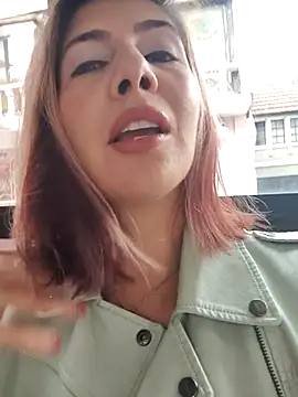 Snapshot of scarlett_moore chatting on 11, 10, 2025 scarlett moore online show from 11, 10, 2025