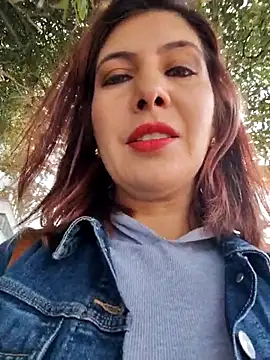 Snapshot of scarlett_moore chatting on 27, 11, 2025 scarlett moore online show from 27, 11, 2025