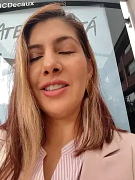 scarlett moore online show from 5, 3, 2026