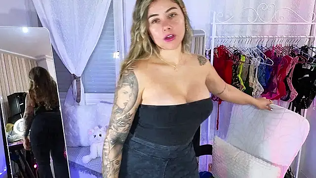 Tawny cox online show from 15, 1, 2026