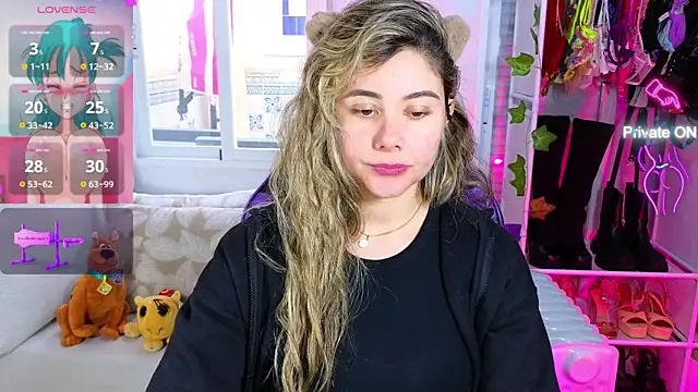 Snapshot of Tawny_cox chatting on 19, 2, 2025 Tawny cox online show from 19, 2, 2025