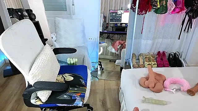 Tawny cox online show from 1, 2, 2026