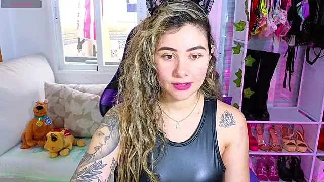 Snapshot of Tawny_cox chatting on 22, 2, 2025 Tawny cox online show from 22, 2, 2025