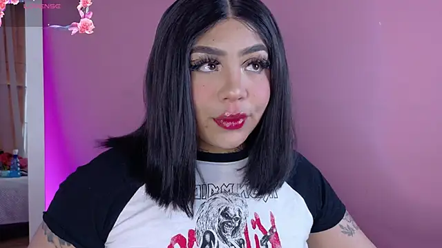 foxxy-lov3 online show from 7, 4, 2026