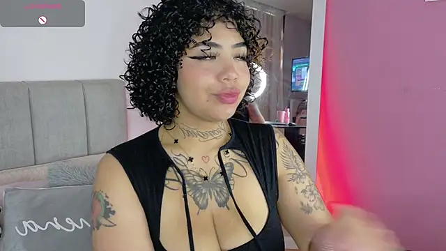 foxxy-lov3 online show from 18, 11, 2025