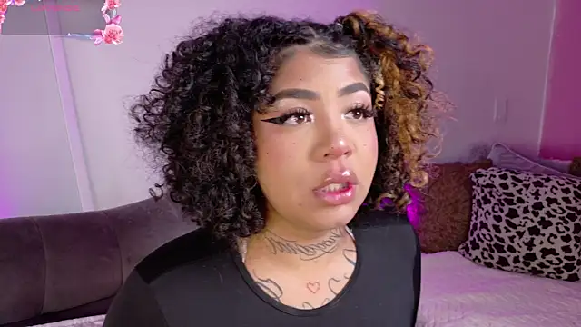 foxxy-lov3 online show from 24, 2, 2026