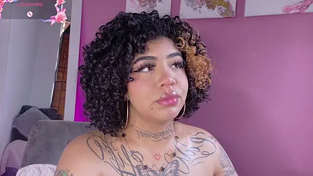 foxxy-lov3 online show from 24, 3, 2026