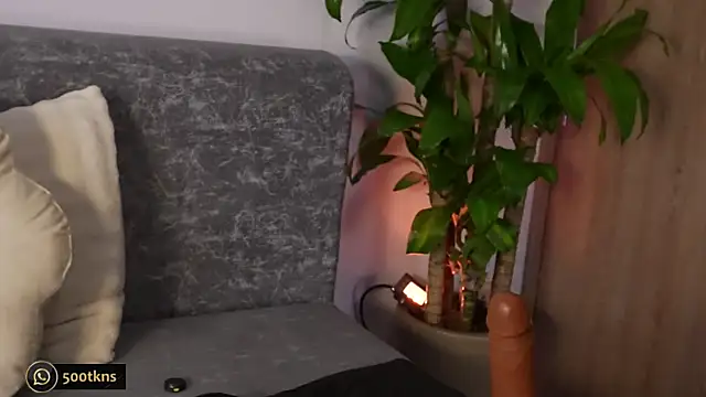 katie cruz online show from 5, 11, 2025