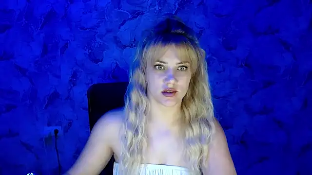 Snapshot of nika_gold1 chatting on 30, 7, 2026 nika gold1 online show from 30, 7, 2026