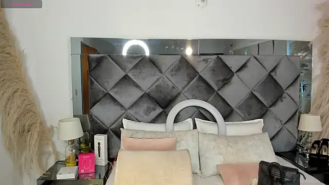 Snapshot of sofhiaa_adaams chatting on 16, 11, 2025 sofhiaa adaams online show from 16, 11, 2025