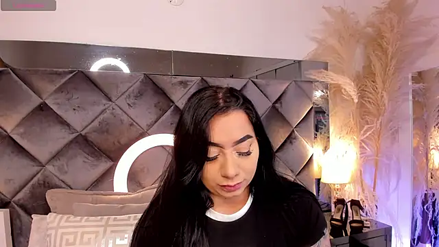 Snapshot of sofhiaa_adaams chatting on 17, 10, 2025 sofhiaa adaams online show from 17, 10, 2025