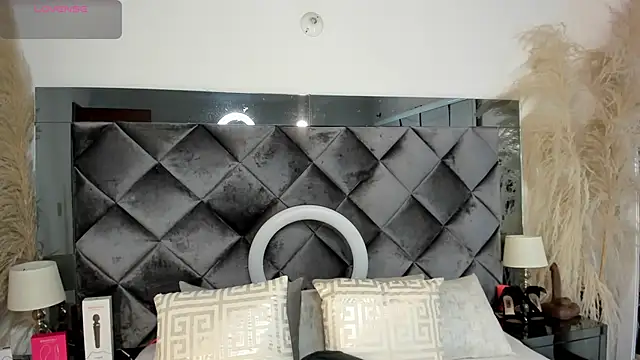 Snapshot of sofhiaa_adaams chatting on 29, 10, 2025 sofhiaa adaams online show from 29, 10, 2025